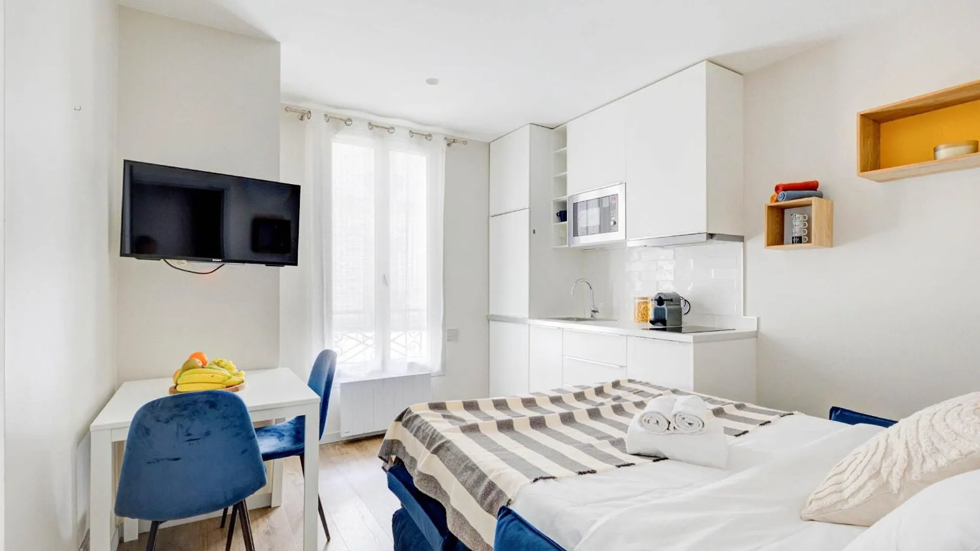 Eiffel Tower & Invalides - 1Br - Cityapartmentstay Paris 0*,  France